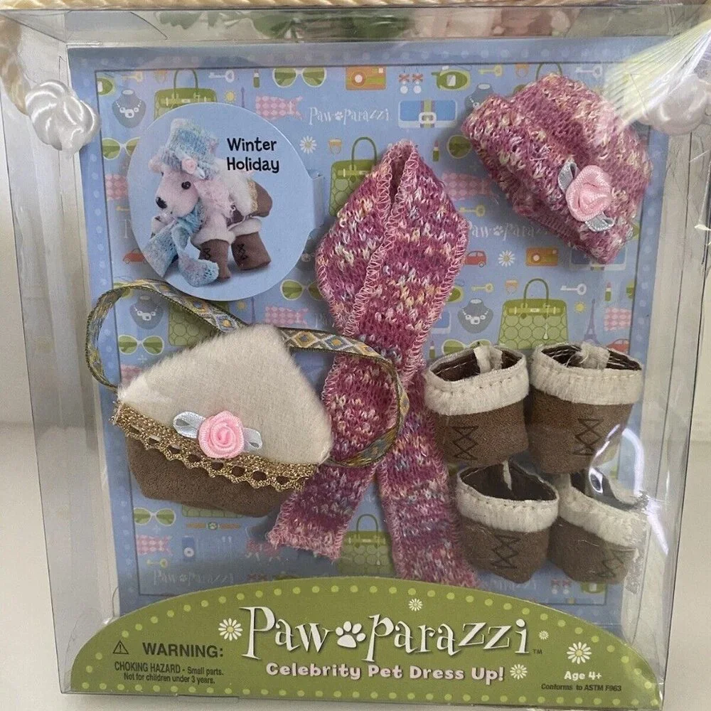 Rare Retired Paw Parazzi Celebrity‎ Pet Dress Up Winter Holiday Clothes Set NEW